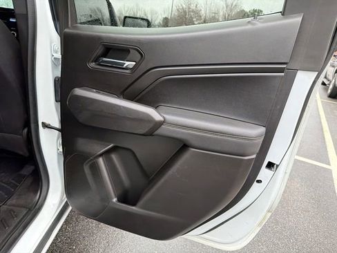 Used 2023 Chevrolet Colorado LT image 16