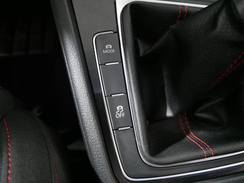 Used 2015 Volkswagen GTI S FWD image 29