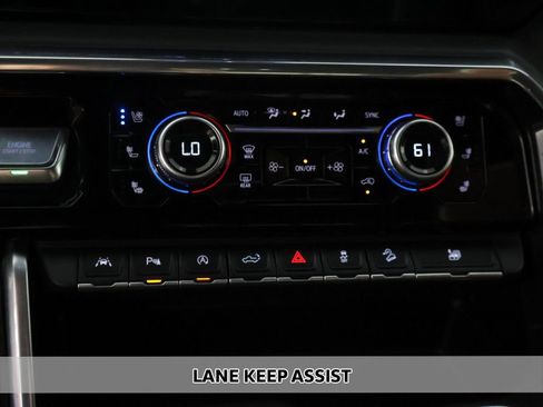 Used 2022 GMC Sierra 1500 Denali Ultimate AWD/4WD image 7