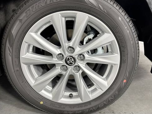 New 2026 Toyota Corolla LE FWD image 30