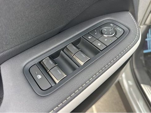 New 2026 Lexus TX 500h AWD image 39