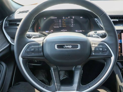 New 2027 Jeep Grand Cherokee Limited AWD/4WD image 30