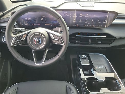 Used 2026 Buick Enclave Preferred image 11