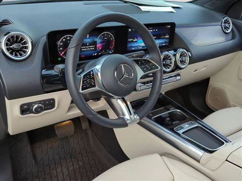 Certified 2026 Mercedes-Benz GLA 250 image 10