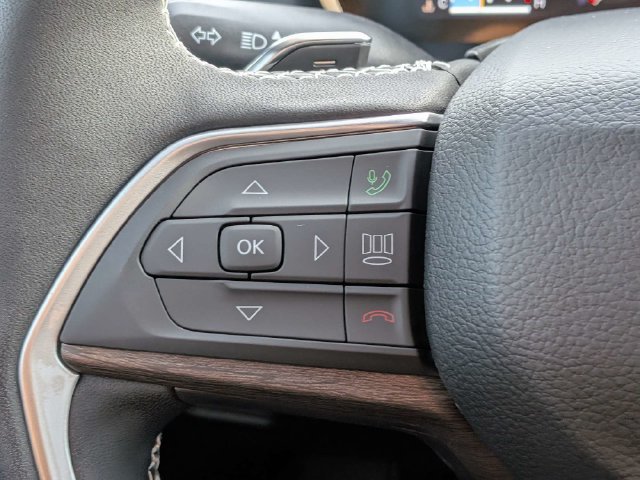 New 2027 Jeep Grand Cherokee Altitude RWD image 27