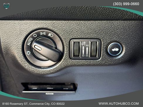 Used 2015 Dodge Challenger SRT Hellcat RWD image 22