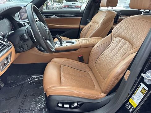 Used 2020 BMW 750i xDrive AWD/4WD image 11