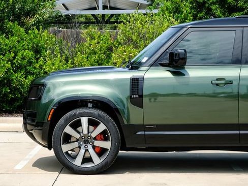 New 2026 Land Rover Defender 110 X AWD/4WD image 17