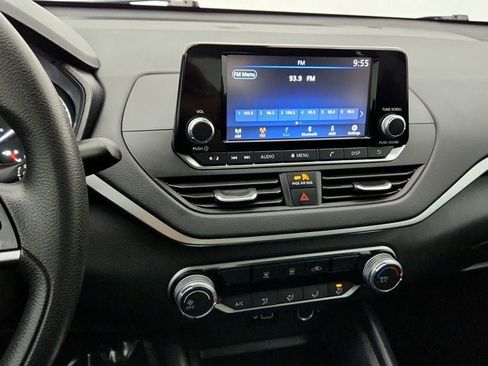 Used 2022 Nissan Altima 2.5 S image 17