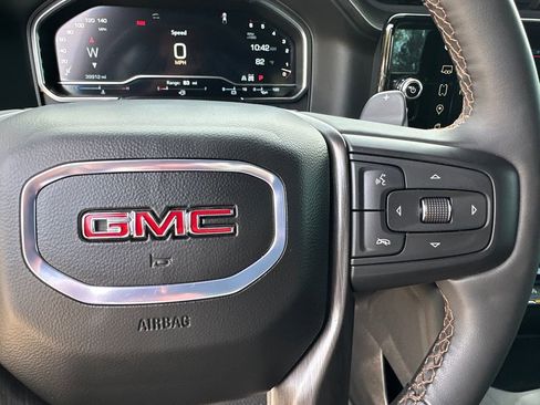 Used 2024 GMC Sierra 1500 AT4 w/ Technology Package image 27
