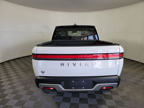 Used 2024 Rivian R1T Adventure AWD/4WD image 4