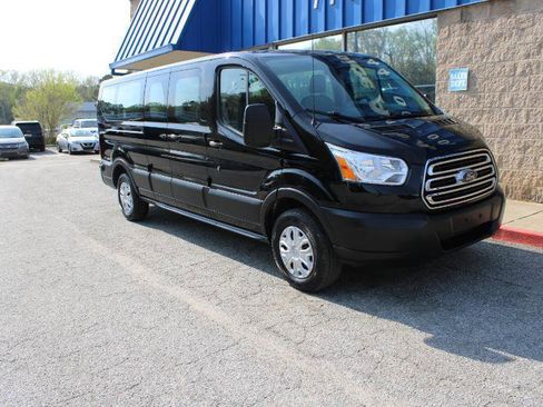 Used 2019 Ford Transit 350 XLT image 3
