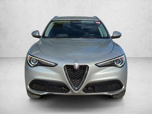 Used 2018 Alfa Romeo Stelvio AWD image 2