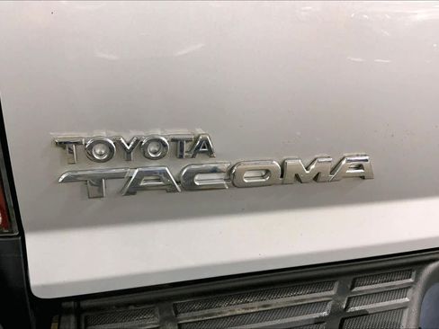 Used 2011 Toyota Tacoma 4x4 Double Cab image 30