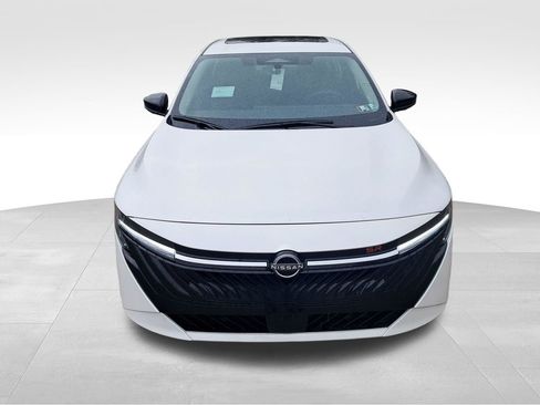 New 2026 Nissan Sentra SR w/ SR Premium Package FWD image 16