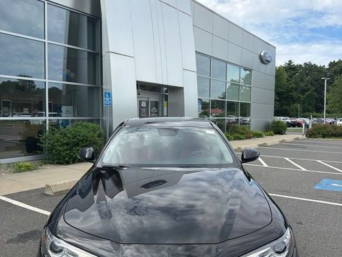 Used 2019 Alfa Romeo Giulia Ti Sport w/ Quick Order Package 22S Sport AWD/4WD image 2