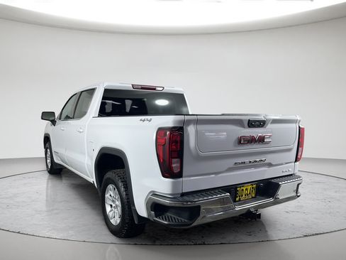 Used 2022 GMC Sierra 1500 SLE w/ Driver Alert Package II AWD/4WD image 7