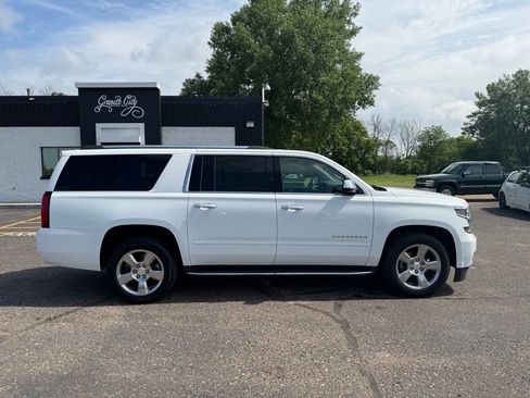 Used 2018 Chevrolet Suburban Premier w/ Max Trailering Package AWD/4WD image 3