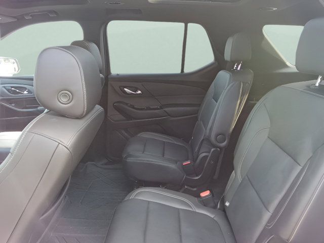 Used 2023 Chevrolet Traverse LT w/ LT Premium Package AWD/4WD image 14