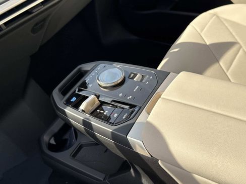 New 2026 BMW iX xDrive45 image 21