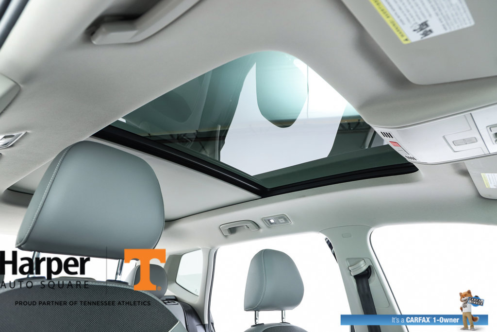 Used 2023 Volkswagen Taos SE w/ Panoramic Sunroof Package AWD/4WD image 36