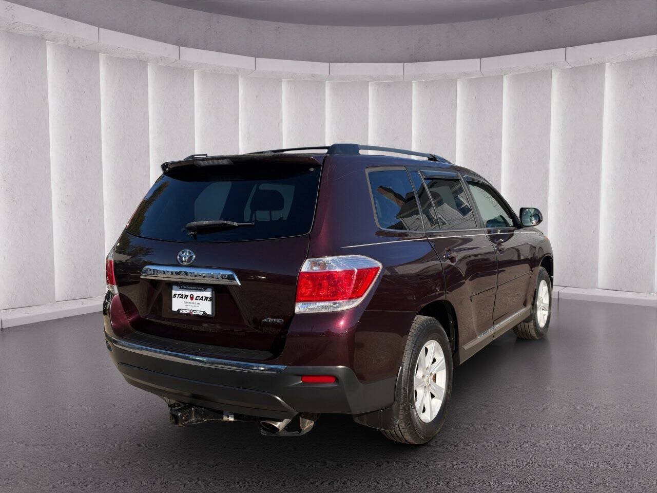 Used 2012 Toyota Highlander SE w/ Tow Pkg AWD/4WD image 5