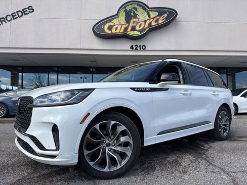 Used 2025 Lincoln Aviator 2WD w/ Jet Appearance Package image 1