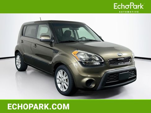 Used 2013 Kia Soul + w/ Audio Pkg FWD image 1