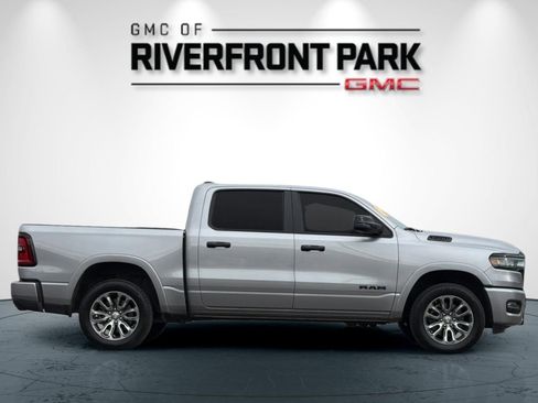 Used 2025 RAM 1500 Big Horn AWD/4WD image 2