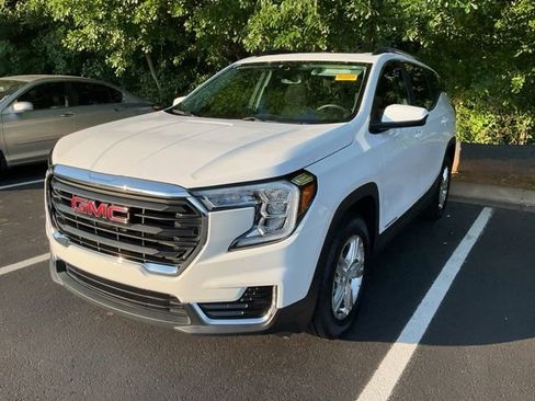 Used 2022 GMC Terrain SLE w/ Driver Convenience Package AWD/4WD image 12