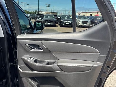 Used 2021 Chevrolet Traverse Premier w/ LPO, Floor Liner Package AWD/4WD image 26