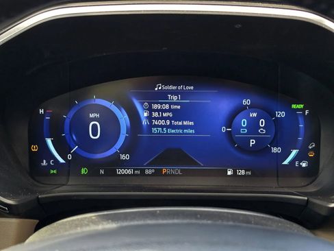 Used 2020 Ford Escape Titanium FWD image 15