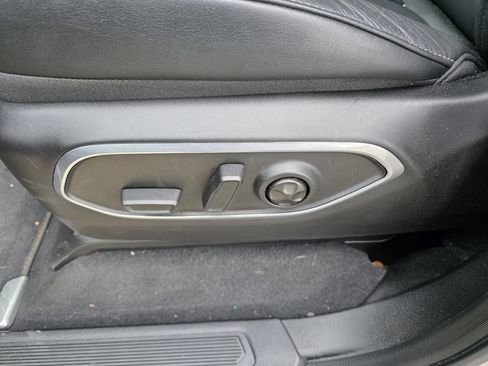 New 2025 Jeep Wagoneer Series III w/ Premium Group I image 33