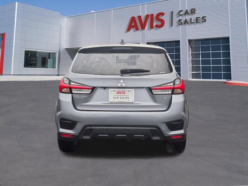 Used 2025 Mitsubishi Outlander Sport SE AWD/4WD image 7