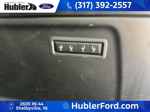 Used 2023 Jeep Wagoneer L Series II AWD/4WD image 29