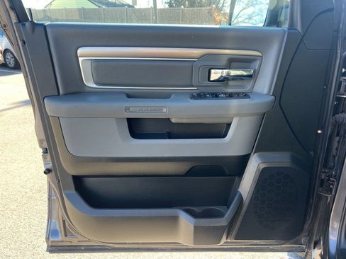 Certified 2020 RAM 1500 Classic SLT image 9