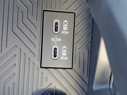 Used 2025 Toyota Tacoma SR image 21