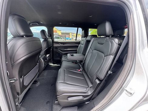 New 2026 Jeep Grand Cherokee L Limited AWD/4WD image 15