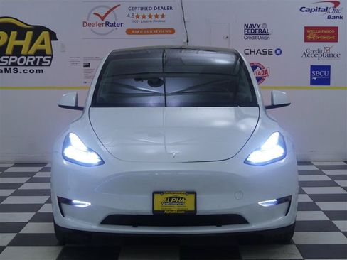 Used 2021 Tesla Model Y Long Range AWD/4WD image 2