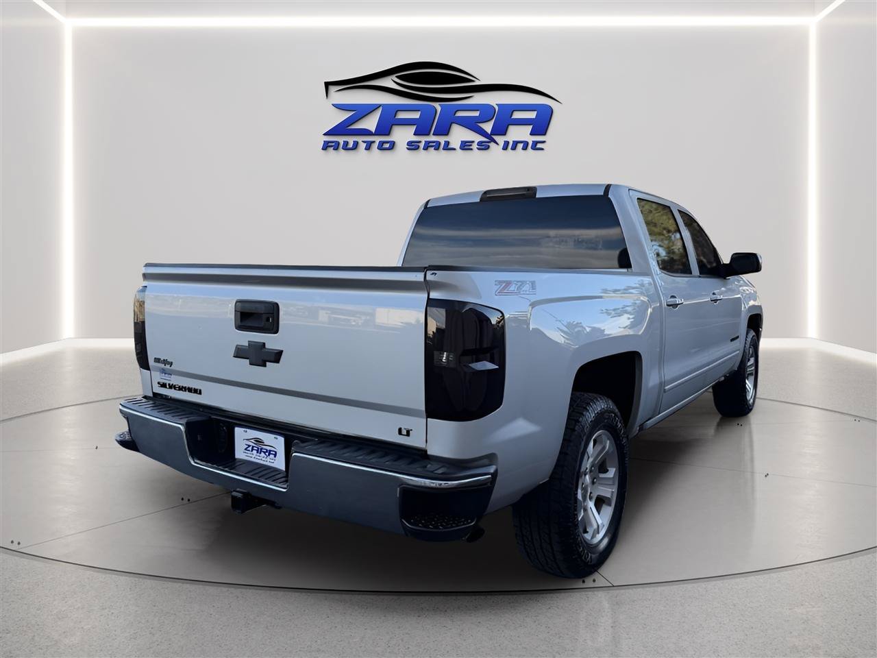 Used 2016 Chevrolet Silverado 1500 LT w/ All Star Edition AWD/4WD image 5