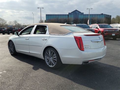 Used 2014 Cadillac XTS Luxury w/ Driver Awareness Package image 4