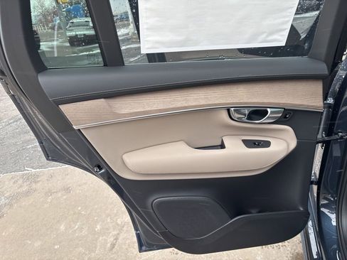 New 2026 Volvo XC90 B6 Plus w/ Protection Package Premier AWD/4WD image 37