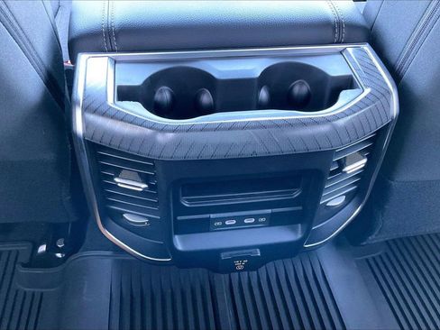 New 2026 RAM 2500 Big Horn AWD/4WD image 15