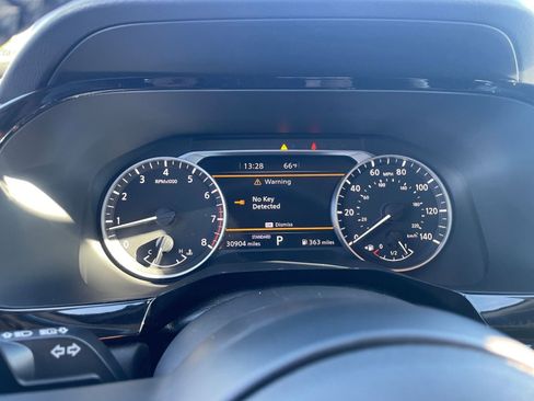 Used 2025 Nissan Pathfinder SV image 42