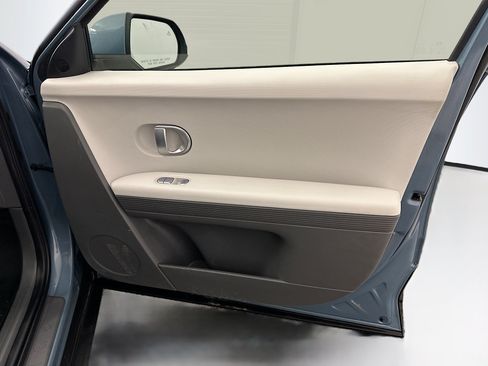 Used 2023 Hyundai Ioniq 5 SE AWD/4WD image 33