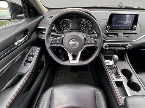 Used 2020 Nissan Altima 2.5 SR image 5