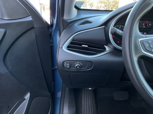 Used 2024 Chevrolet Malibu LT image 23