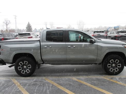 Used 2023 Chevrolet Colorado Z71 w/ Z71 Convenience Package 2 image 6