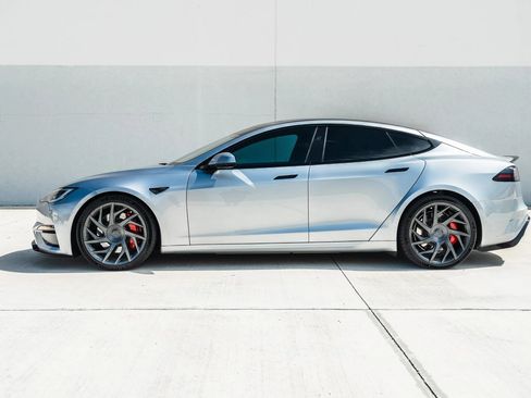 Used 2026 Tesla Model S Plaid AWD/4WD image 5