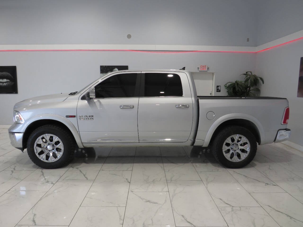 Used 2016 RAM 1500 Limited AWD/4WD image 6